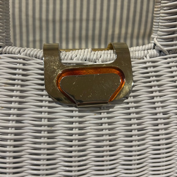 Vintage 1960s Vinyl White Wicker Handbag Purse Top Open - Picture 2 of 12